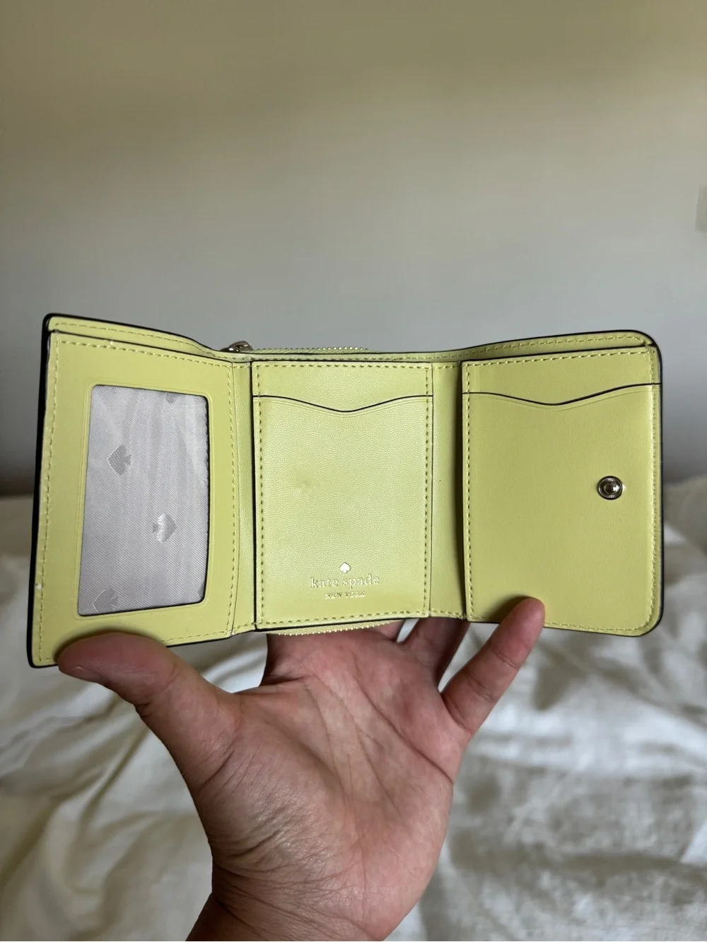 Kate Spade Kayla Small L-Zip Pebbled Leather Wallet - Lime Slushy EUC $129 msrp